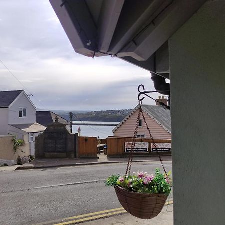 Rose And Crown Hotel & Hope And Anchor Bar Goodwick Exterior foto