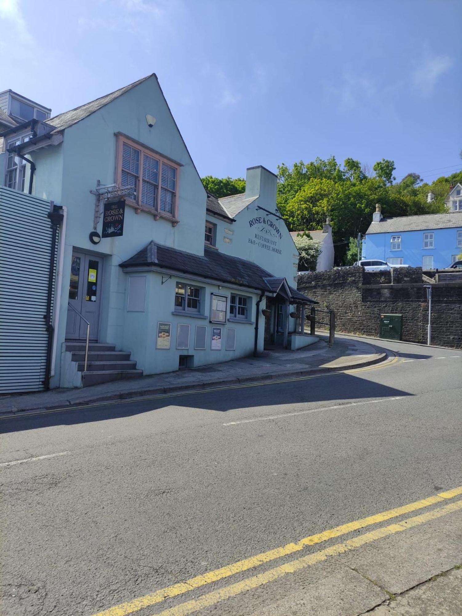 Rose And Crown Hotel & Hope And Anchor Bar Goodwick Exterior foto